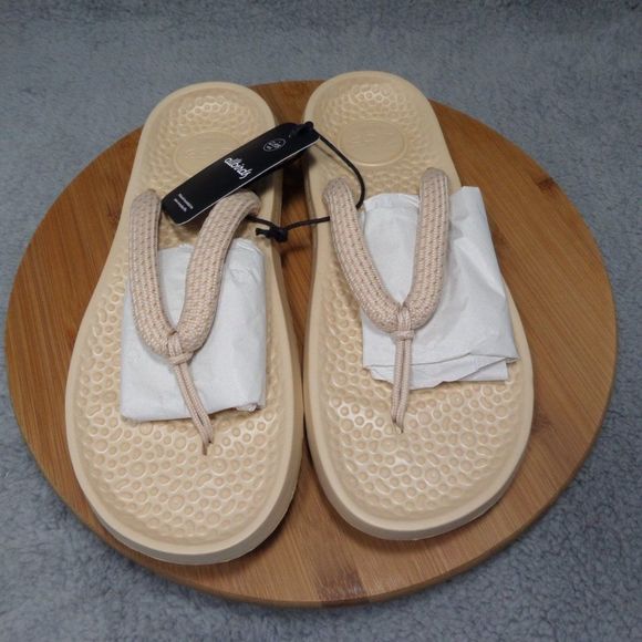 Allbirds Sugar Zeffer Lux Beige Flip Flops Tan Cream Comfort Sandal - Picture 4 of 11